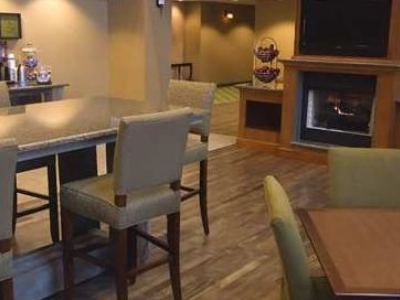Hampton & East Hotel