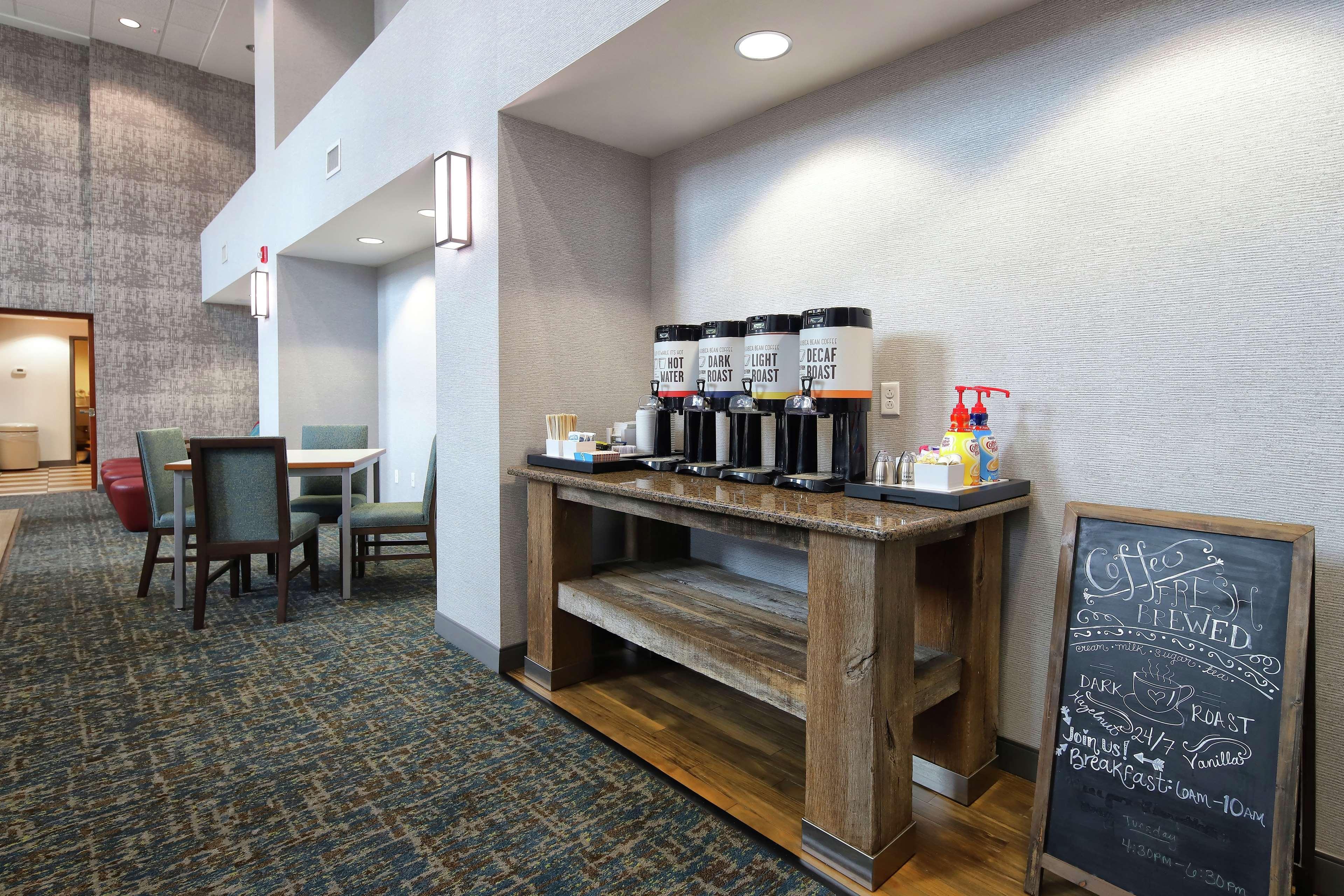 Hampton & East Hotel 3*