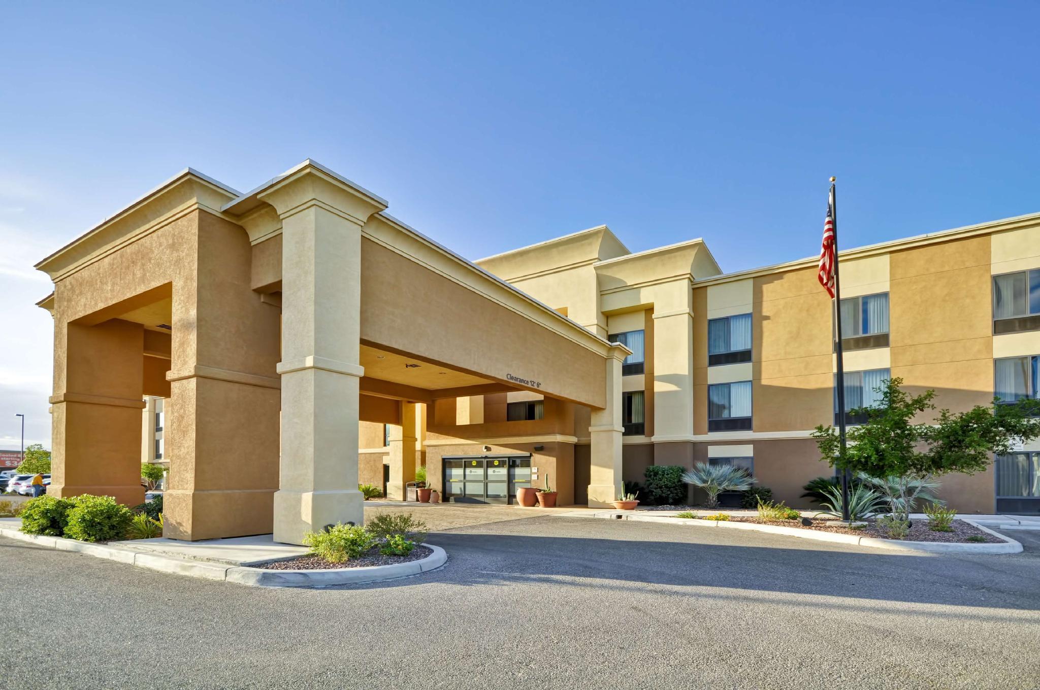 Hampton & East Hotel Tucson