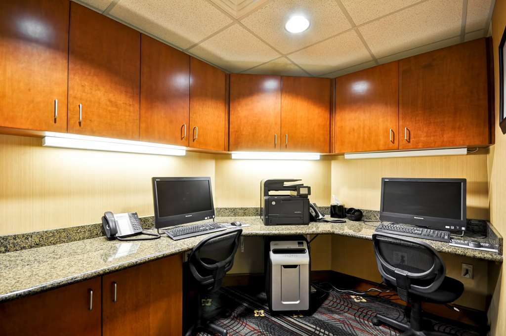 Hampton & East 3* Tucson